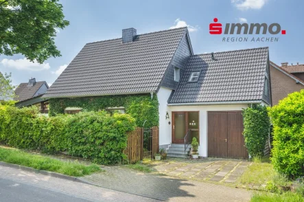 Titelbild - Haus kaufen in Alsdorf - Broicher Siedlung!Freistehendes Einfamilienhaus mit großem Garten in bester Wohnlage