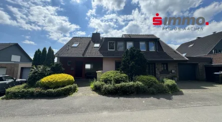 Titelbild - Haus kaufen in Monschau - 2-Familienhaus mit zwei Garagen in ruhiger Eifellage