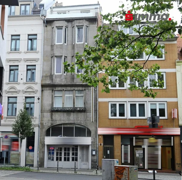 Titelbild - Zinshaus/Renditeobjekt kaufen in Aachen - Architektur: Mies van der Rohe!Aufwendig saniertes Wohn- und Geschäftshaus im Herzen von Aachen