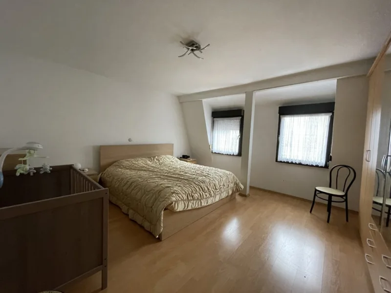 Schlafzimmer 2