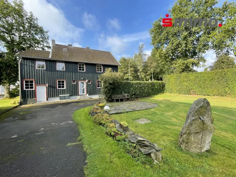 Titelbild - Haus kaufen in Monschau / Höfen - Freistehendes Fachwerkhaus am Ortseingang von Monschau-Höfen