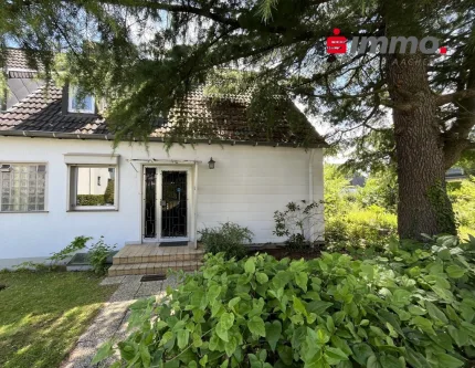 Titelbild - Haus kaufen in Aachen - Auf der Hörn!Sanierungsbedürftiges Einfamilienhaus mit großem Grundstück und Erweiterungspotential