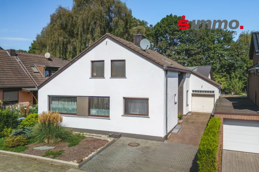 Titelbild - Haus kaufen in Aachen - Soers!Freistehendes Einfamilienhaus in bester Wohnlage