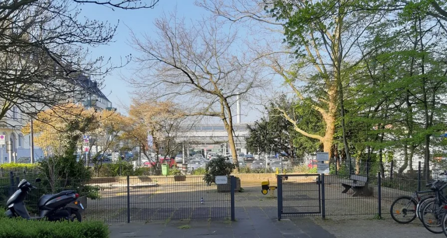 hauseigener Spielplatz