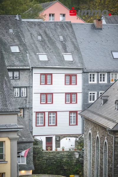 Titelbild - Haus kaufen in Monschau - Gepflegtes Zwei-Familien-Stadthaus mit schönem Fernblick