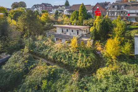 Drohnenansicht mit Logo - Haus kaufen in Herzogenrath - Einzigartiges Anwesen in unmittelbarer Nähe zum Wurmtal