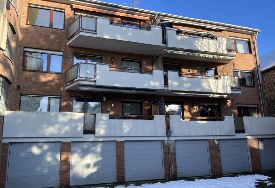 Titelbild - Wohnung kaufen in Würselen - Würselen - Salmanusplatz!Bezugsfrei 3-Zimmerwohnung mit großem  Balkon und eigener Garage