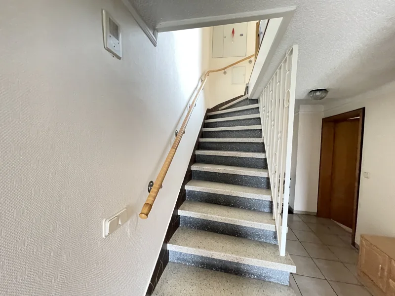 Treppe vom EG ins OG