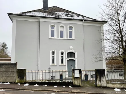 Front - Haus kaufen in Saarbrücken - Wunderschöne Altbauvilla in zentraler Lage