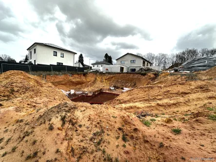 Grundstück mit Aushub - Grundstück kaufen in Spiesen-Elversberg - Schönes Baugrundstück-Sackgasse-Neubaugebiet