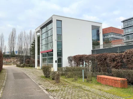 Frontansicht - Büro/Praxis mieten in Saarbrücken - PROVISIONSFREI! Repräsentative Gewerbefläche in toller Lage von Saarbrückens Hafeninsel