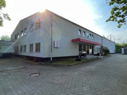 Nordwestansicht - Halle/Lager/Produktion kaufen in Kamen - Reserviert! Gewerbehalle mit Büro und Wohnungen!