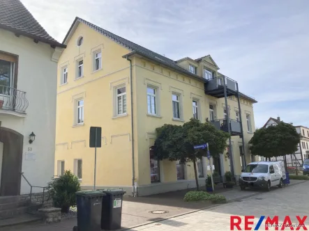  - Haus kaufen in Horn-Bad Meinberg / Bad Meinberg - Exklusives Anlageobjekt in Top-Kurparklage