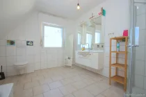 Badezimmer OG