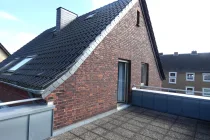 Balkon/Dachterrasse OG
