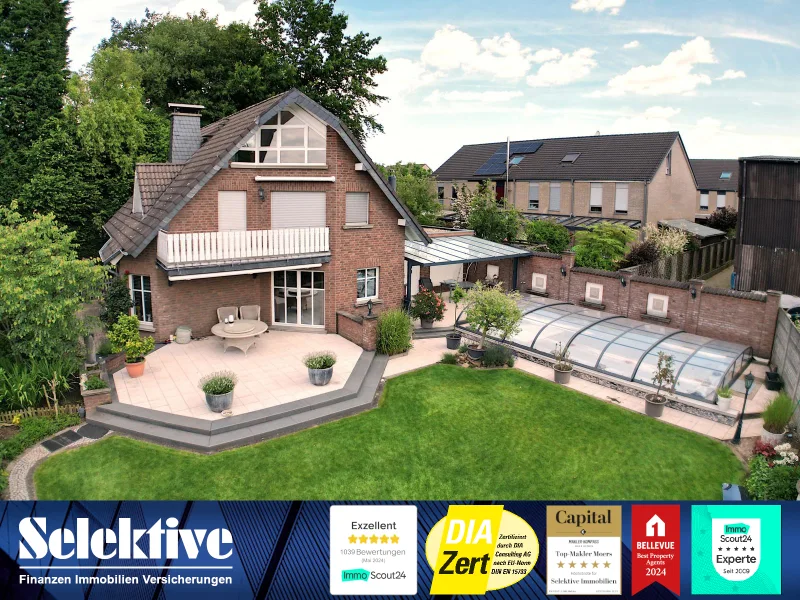 Titelbild - Haus kaufen in Neukirchen-Vluyn - Exklusives freistehendes Einfamilienhaus mit überdachtem Außenpool - Ihr neues Traumzuhause!