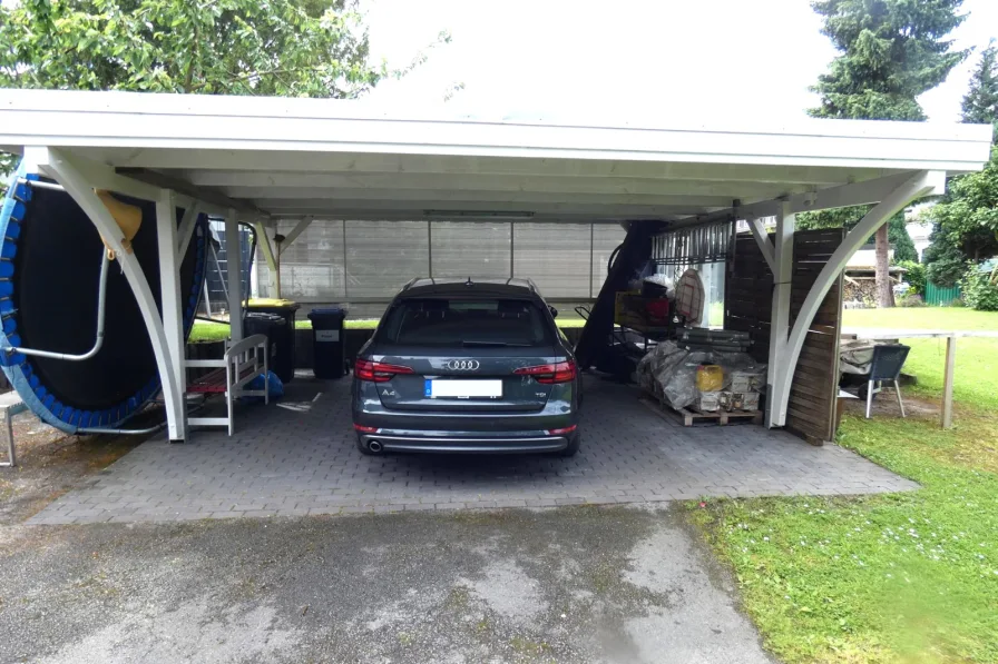 Doppel-Carport