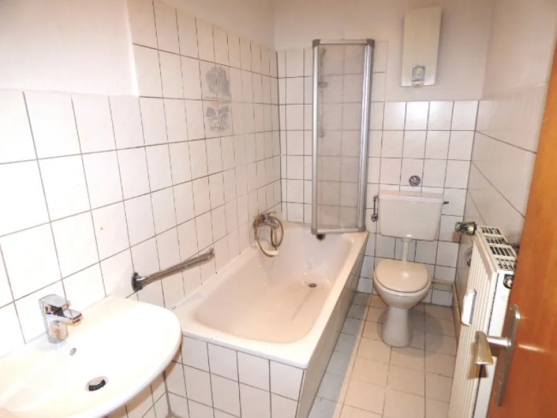 3.OG rechts Badezimmer