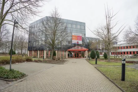 Aussenansicht - Büro/Praxis mieten in Krefeld / Fichtenhain - Krefeld "Gewerbepark Fichtenhain" Büro- und Hallenflächen zu vermieten.