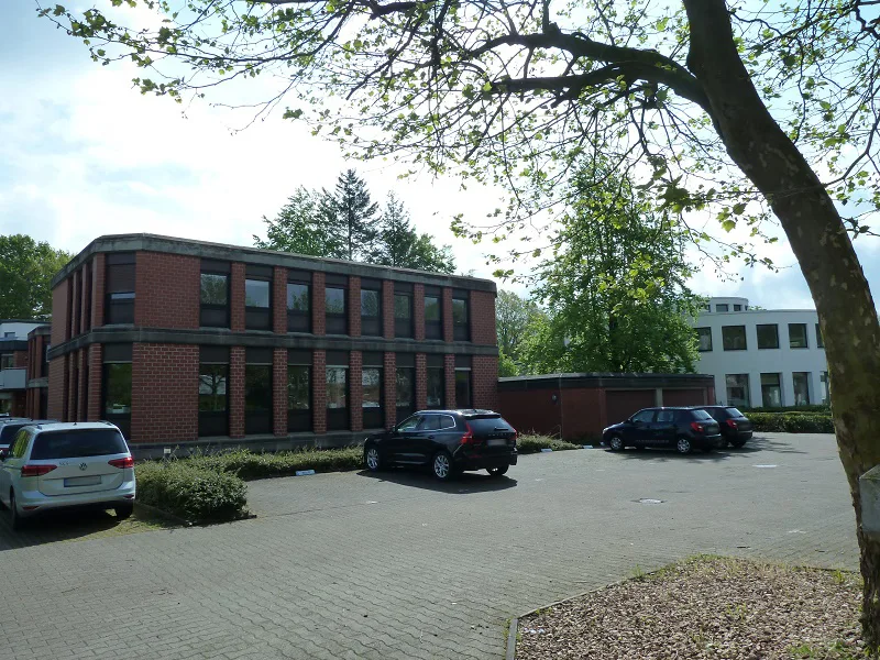  - Büro/Praxis mieten in Münster - VERMIETET! Außergewöhnlich und variabel: 385 m²-Büro in ruhiger Lage zwischen Kanal und dem neuen York-Quartier