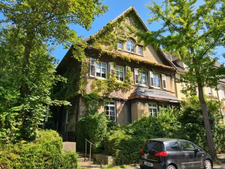 Frontansicht  - Haus kaufen in Essen - Direktorenvilla der Zeche Zollverein aus 1921