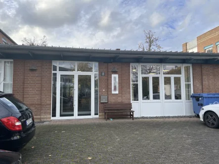 Bild1 - Büro/Praxis mieten in Leverkusen-Schusterinsel - Hochwertige ebenerdige Büro-/Praxisflächen