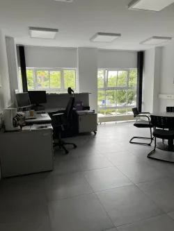 Bild1 - Büro/Praxis mieten in Leverkusen-Opladen - Kleine Einheit im modernisiertem Gewerbegebäude!