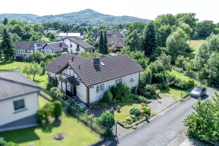 Luftbild Ölberg - Haus kaufen in Königswinter - Einfamilienhaus mit großem Garten und vielseitigen Nutzungsmöglichkeiten *provisionsfrei*