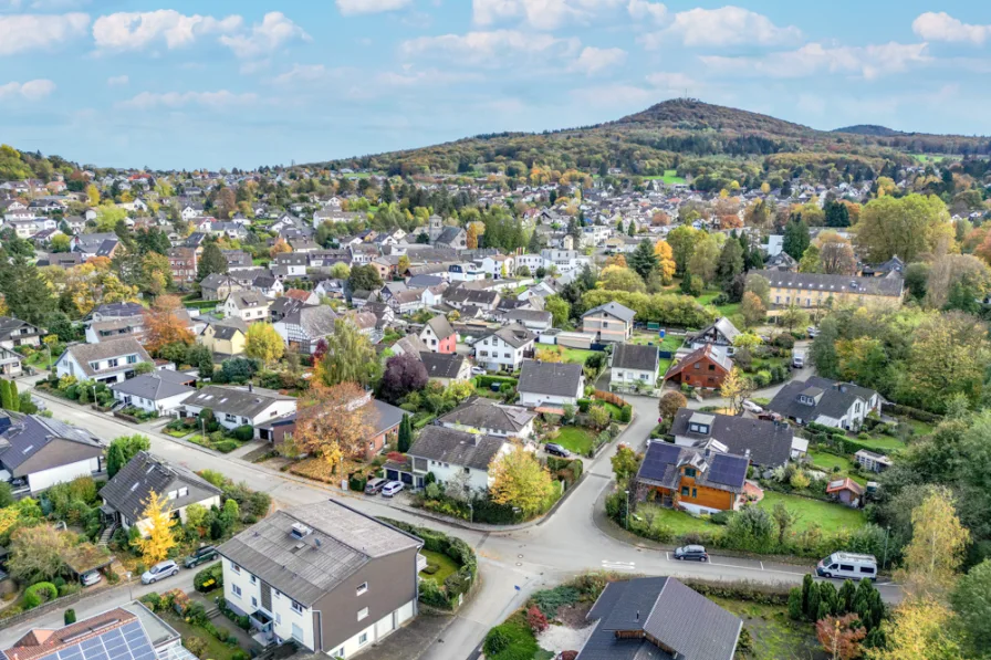 Lage_Heisterbacherrott - Haus kaufen in Königswinter - Stilvolles Einfamilienhaus in Top-Lage von Heisterbacherrott