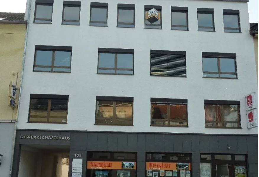 Straßenansicht - Büro/Praxis mieten in Siegburg - *** Top Lage Siegburg/City! Ideal für Kanzlei oder Arztpraxis *** PROVISIONSFREI