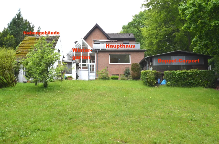 Rückansicht gartenwärts - Haus kaufen in Siegburg - Freistehendes 2-Parteienhaus mit Baugrundstück in SU-Stallberg