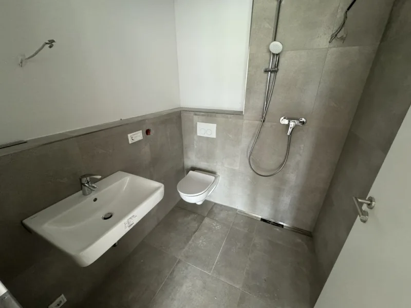 Gäste-WC- Rahn Immobilien