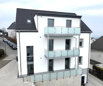 Rückansicht - Haus kaufen in Wetter - Kernsanierte Kapitalanlage mit Altbaucharme! 3 Fam.-Haus in Wetter-Grundschöttel