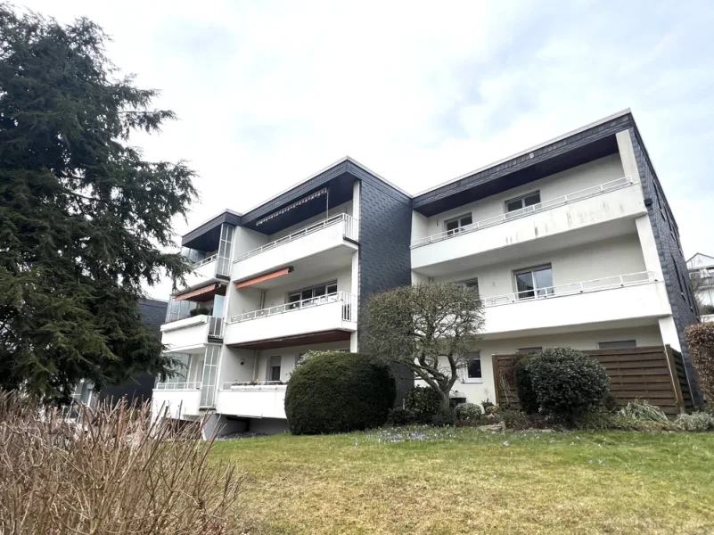 Außenansicht - Wohnung kaufen in Gevelsberg - Großzügige und renovierungsbedürftige ETW mit ca. 126 m², viel Weitblick und Garage in Gevelsberg