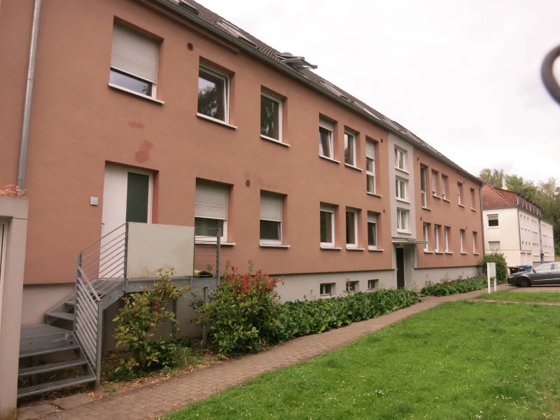 Louisianastraße 23 Front a - Wohnung mieten in Zweibrücken - Zweibrücken-Kreuzberg:Dachgeschoßwohnung bestehend aus 2ZKB.