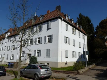 Aussenansicht Eingang - Wohnung mieten in Saarbrücken - RESERVIERT!!! Charaktervolle 3 ZKB-Wohnung in SB-St. Arnual