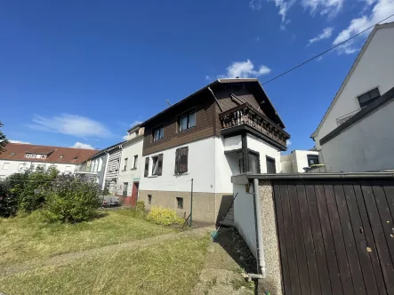 Frontansicht - Haus kaufen in Ensdorf - Solides Einfamilienhaus in begehrter Lage von Ensdorf