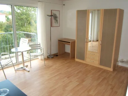 Wohn-Esszimmer - Wohnung mieten in Saarbrücken - Helles 1,5 ZKB-App./Balkon in uninaher Lage von Saarbrücken