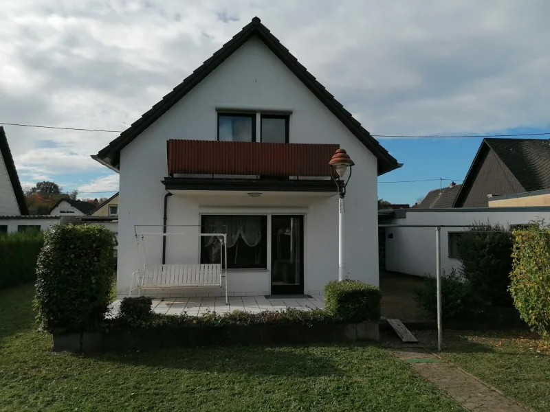 Rückansicht - Haus kaufen in Saarbrücken / Gersweiler - Familientraum mit großem Garten in Saarbrücken-OT