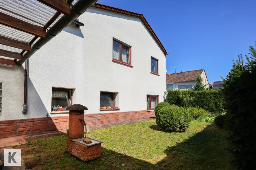 Gartenansicht - Haus kaufen in Wachenheim an der Weinstraße - Familienfreundlicher Wohntraum im historischen Wachenheim