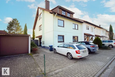 1 Maisonettewohnung im Zweifamilienhaus - Wohnung kaufen in Maxdorf - Großzügige Maisonettenwohnung mit Dachterrasse