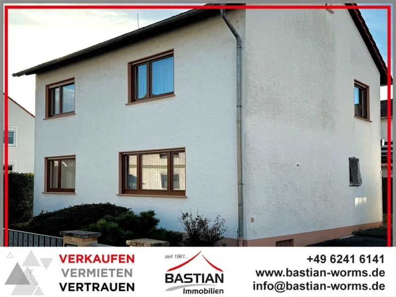 Headfoto 1400 - Haus kaufen in Worms-Pfeddersheim - Alles geht, nicht alles muss: Unrenoviertes EFH mit viel Platz in Worms-Pfeddersheim!