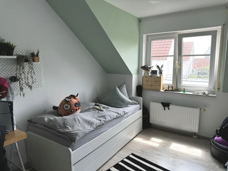 Schlafzimmer 2, OG