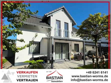 Headfoto - Haus kaufen in Mettenheim - Ein echt familiärer Typ: Freist. EFH mit 120 m² Wfl., Garten, Do.-Garage, ruhige Lage - Mettenheim!