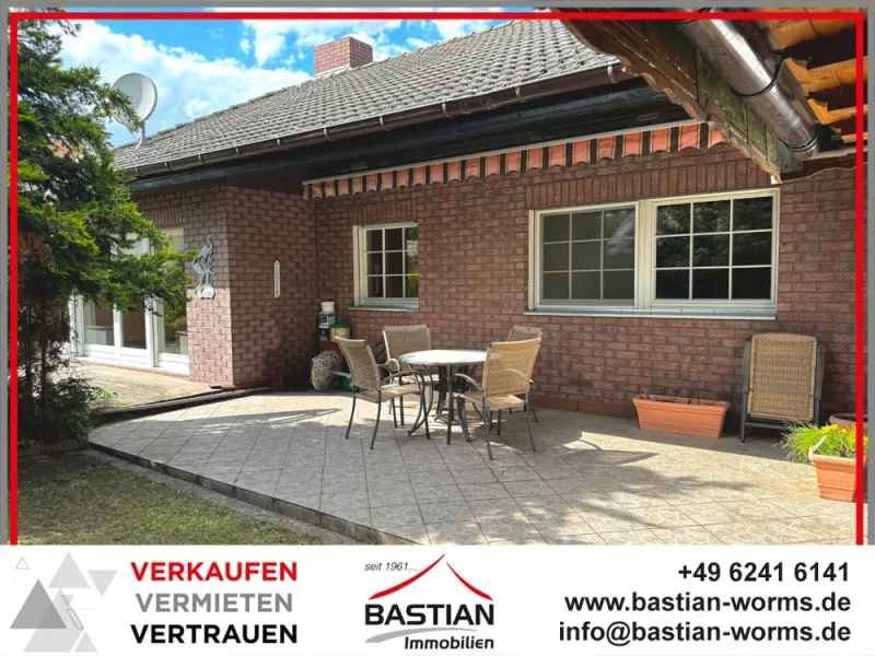 Headfoto 1437 - Haus kaufen in Worms / Heppenheim an der Wiese - Mal eben Leben: EFH im Bungalowstil mit idyllischem Südgarten und Garage in Worms-Heppenheim!