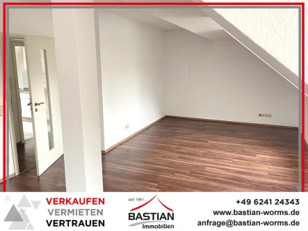 Headfoto - Wohnung mieten in Worms - Immer obenauf! 3-Zimmer-Dachgeschosswohnung in Worms-West!