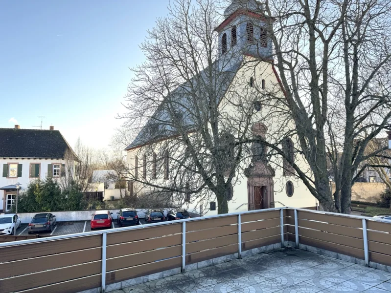 Blick zur Kirche