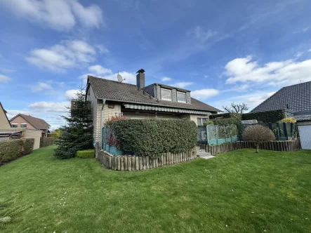 Rückansicht  - Haus kaufen in Issum - VERKAUFT! Familiengerechtes Haus in idyllischer Wohnlage von Issum