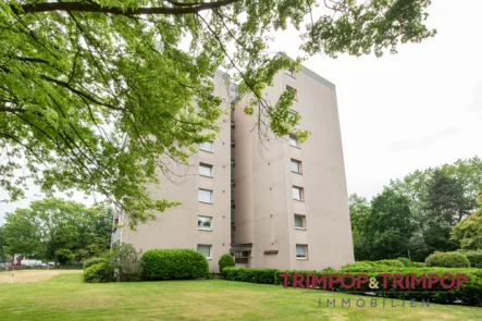 Hausansicht - Wohnung mieten in Krefeld - Senioren aufgepasst! 3-Zimmerwohnung mit Aufzug und Balkon zu vermieten!