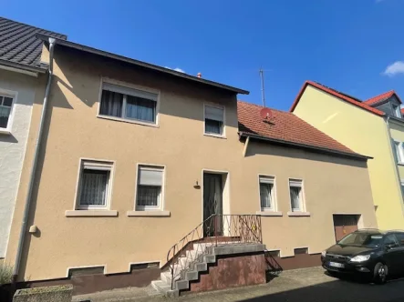 Ihr neues Zuhause - Haus kaufen in Lauterecken - Charmantes Einfamilienhaus mit Potenzial in zentraler Lage von Lauterecken 